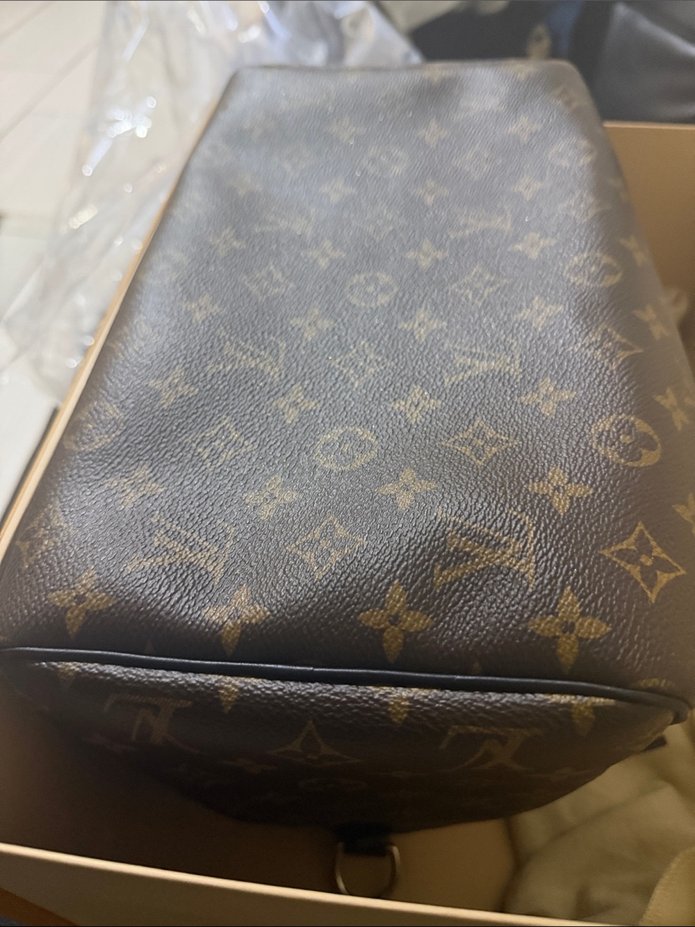 Louis Vuitton Speedy Soft 30 Dark – Monogram Black, style M12243 - Picture 13 of 15